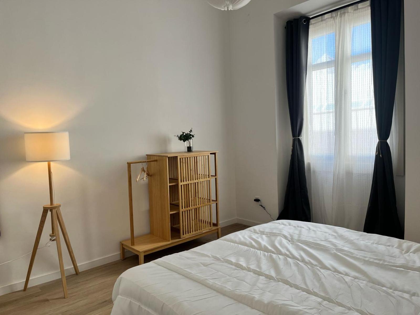 Suites Larios Rooms Малага Экстерьер фото
