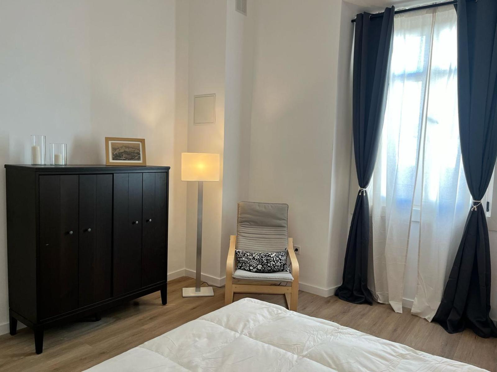 Suites Larios Rooms Малага Экстерьер фото