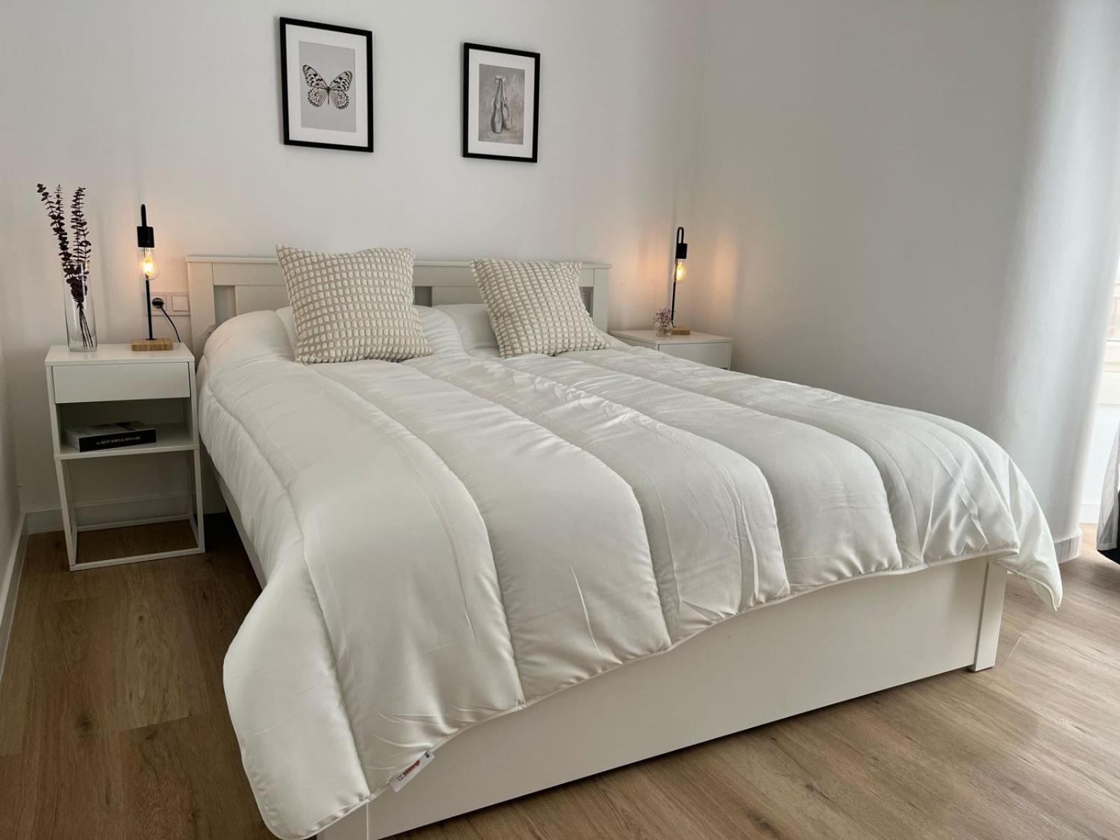 Suites Larios Rooms Малага Экстерьер фото